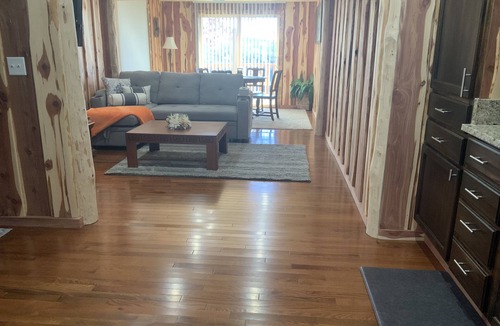 Rockaway Beach Apartment | 2. Apartment with Lake View
