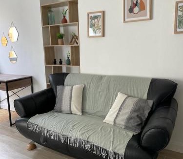 Mantes-la-Jolie Apartment | 2-Appartement RDC 28 m2 avec Jardin