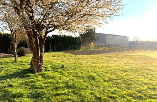 Bucheres Apartment | 2 appartements conforts + jardin + parking