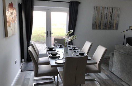 Whitchurch Cottage | 2 Barn Cottages - Barn Cottages Iscoyd