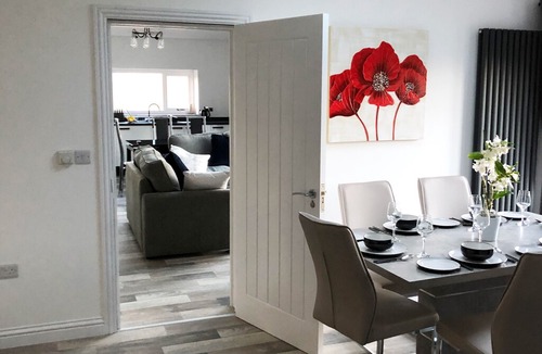 Whitchurch Cottage | 2 Barn Cottages - Barn Cottages Iscoyd