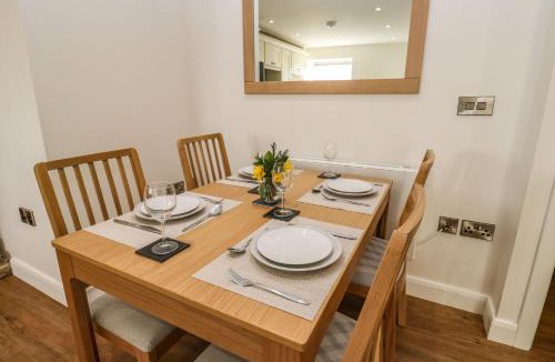 Rastrick House | 2 Barn Cottages