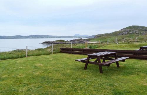 Drumchork House | 2 Bayview Bungalow