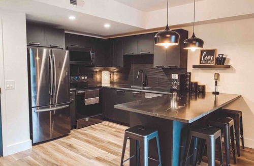 Nashville Condo | 2 BD MATTE BLACK CONDO - MUSIC ROW - GUITAR POOL