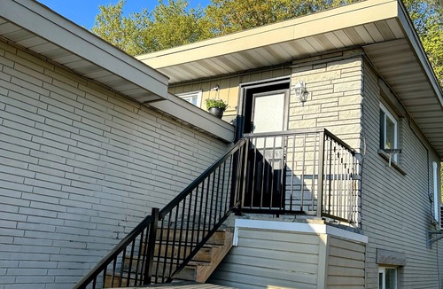 Vanier Apartment | 2 bdr Hilltop Suite 5 minutes from Downtown