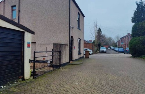 Rochdale House | 2 BDR House - Ideal for Short Breaks & Contractors