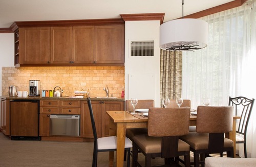 Olympic Valley Resort | 2 BDRM Hyatt’s EVERLINE™️Resort@Spa! Amenities galore.Ski-inout,pools,hot tubs 😎