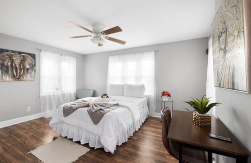 Bella Vista Apartment | 2 Bdrm Large Upenn/Drexel Univ Studio