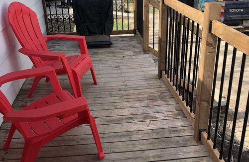 Wasaga Beach Cottage | 2 bdrm. sleeps 7, just a short walk to beach 1 !