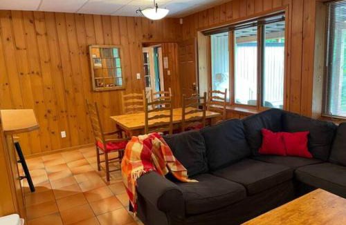 Domaine Nansen Apartment | 2 bdrm Tremblant Haven-pets & spa-walk/ski to hill
