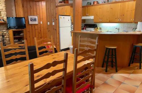 Domaine Nansen Apartment | 2 bdrm Tremblant Haven-pets & spa-walk/ski to hill