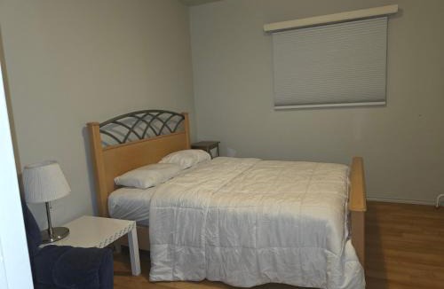 Winnipeg Apartment | 2 bdrms Close to Health Science