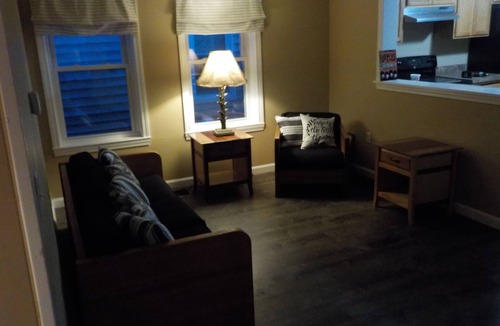 Onset House | 2 BDRMS, SLEEPS 6, 1 1/2 BATH