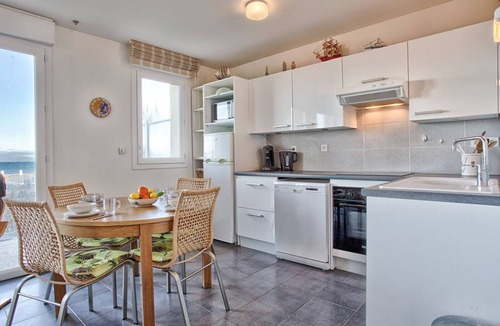 Merville-Franceville-Plage Apartment | 2-bedroom apartment with double terrace in Merville-Franceville-Plage