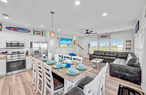 Port Bolivar House | 2 Beachfront Homes, 2 Heated Pools, 2 Hot Tubs, 2 Lifts, Pet Friendly, Sleeps 48