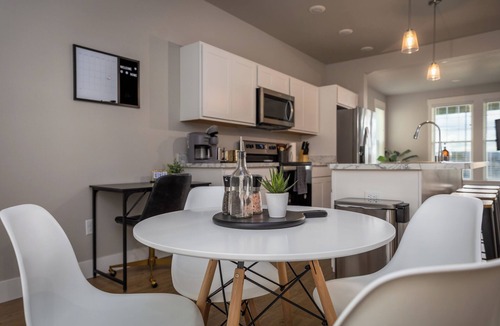 Billings Condo | 2 Bed 2.5 Bath Modern Townhouse Centrally Located