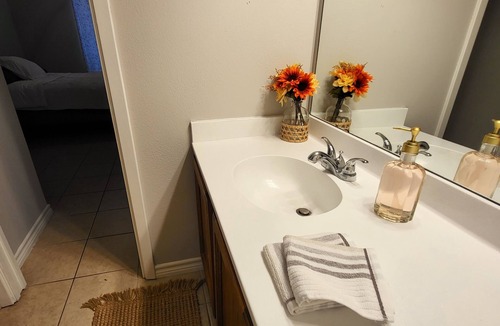 San Marcos Condo | 2 Bed/2 Bath - 1 mile to Campus & 0.5 mile to UFCU Stadium!