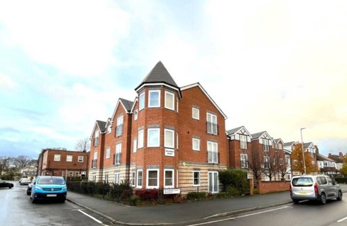 Roundhay Apartment | 2 bed/2 bath apartment in Roundhay