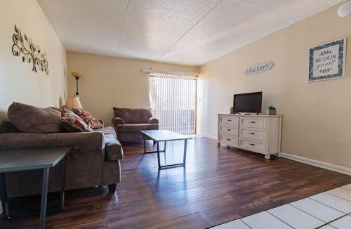 East Ridge Apartment | 2-bed, 2-bath apartment living experience