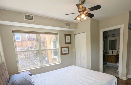 Albany Park Condo | 2-bed 2-bath(full) condo 10 min walk from transit