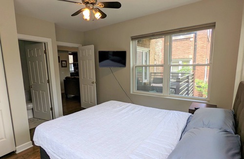 Albany Park Condo | 2-bed 2-bath(full) condo 10 min walk from transit