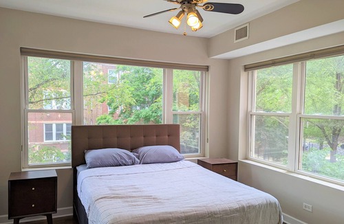 Albany Park Condo | 2-bed 2-bath(full) condo 10 min walk from transit