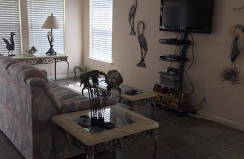 Aransas Pass House | 2 bed 2 bath, furnished, all utilities for long term renter!