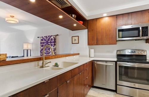 Hawaii Kai Apartment | 2 bed 2 bath Hawaii Kai Getaway