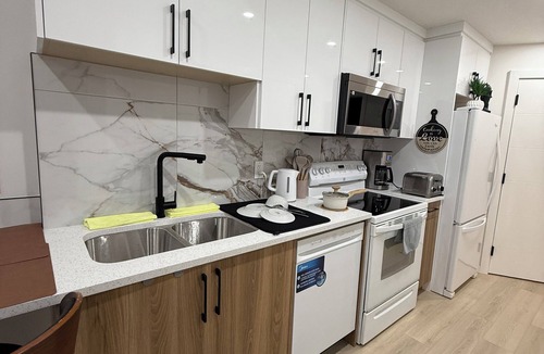 Northwest Calgary Apartment | 2-Bed, 2-Bath Home: Perfect for Work, Relaxation, and Exploring Calgary.