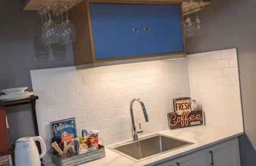 Ottawa Division House | 2 Bed 2 Bath in Orleans