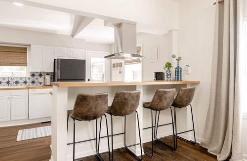 West Plaza House | 2 bed, 2 bath West Plaza House, yard, parking!