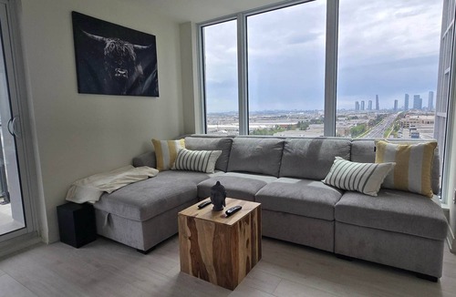 Vaughan Condo | 2 bed 3 bath Corner unit Central GTA in Vaughan. 5 mins from TTC/VIA station.