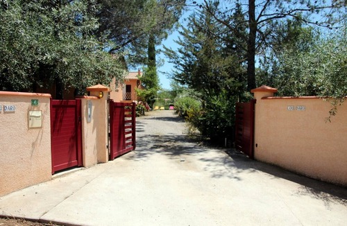 Cebazan House | 2-bed 5-ft. air-conditioned villa with shared heated and covered swimming pool