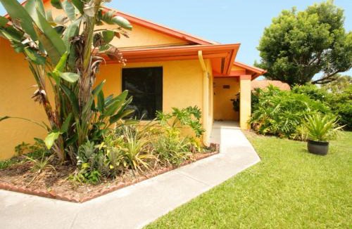 Indian Wells House | 2 Bed 5325