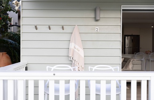 Miami Apartment | 2 Bed apartment opposite the beach