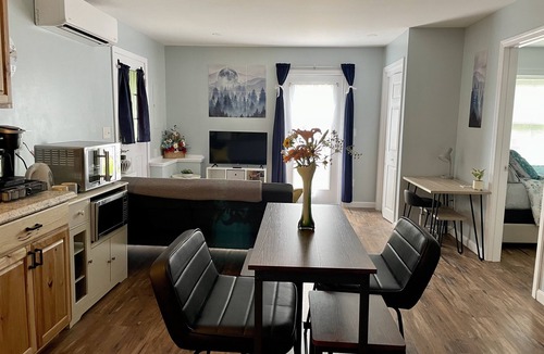 Kennebunk Apartment | 2 bed apartment with everything you should need! 5 min from I-95!