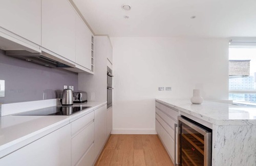 Brent Apartment | 2 Bed Balcony Flat in Colindale