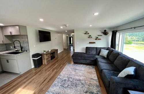Stephentown Apartment | 2 Bed Berkshire Getaway at Stephentown Hotel