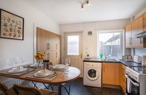 Ormiston House | 2 Bed Bungalow - Free Parking