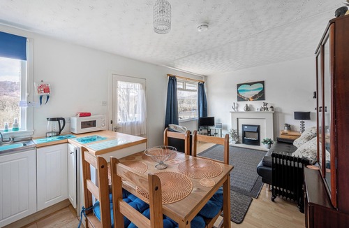 Contin Ski Chalet | 2 Bed Chalet - Sleeps 4 - River and mountain views