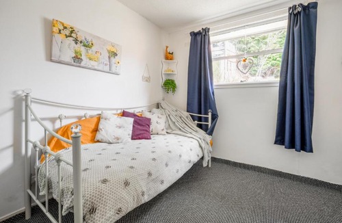 Contin Ski Chalet | 2 Bed Chalet - Sleeps 3 - River and mountain views