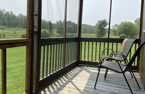 Abitibi-Temiscamingue Cabin | 2 Bed Chalet with River View