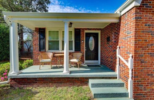 Cayce House | 2 Bed Charming Home Cayce W Columbia