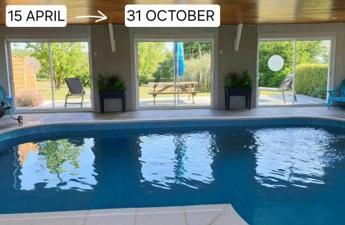 Plemet House | 2 Bed Cottage Sleeps 4 with Pool and Pet Friendly