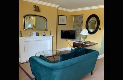 Barningham Cottage | 2 Bed Cottage with courtyard view