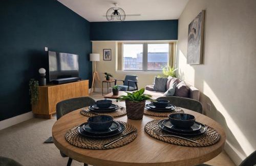 Central Milton Keynes Apartment | 2 Bed Flat - Contractor - Central MK - Parking - Sleeps5