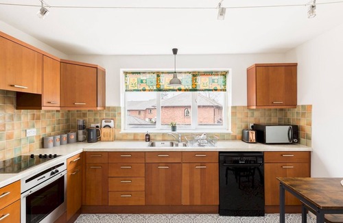 Whitnash Apartment | 2 Bed Flat in Leamington Spa - Pass the Keys