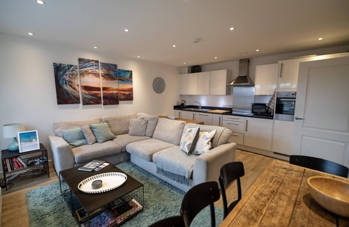 Nightingale Apartment | 2 bed flat in Wandsworth/Balham modern/spacious light -boutique hotel experience