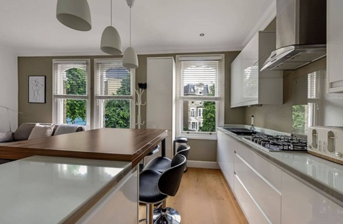 West Kensington Apartment | 2 Bed Flat in West Kensington