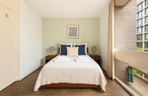 Coleman Street Apartment | 2 Bed Flat near Barbican Centre